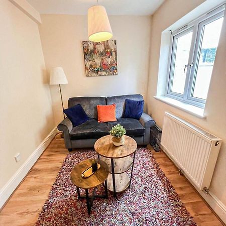 Lovely 1 Bedroom Flat In West Kensington Central London, Shepherd'S Bush Exterior foto