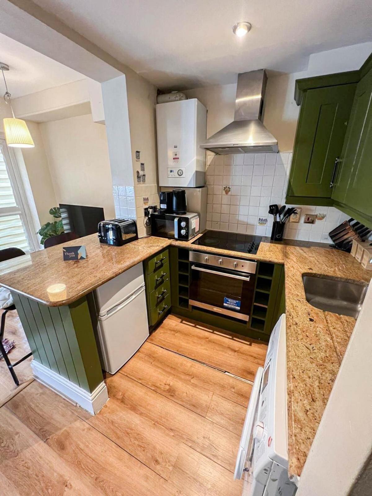 Lovely 1 Bedroom Flat In West Kensington Central London, Shepherd'S Bush Exterior foto