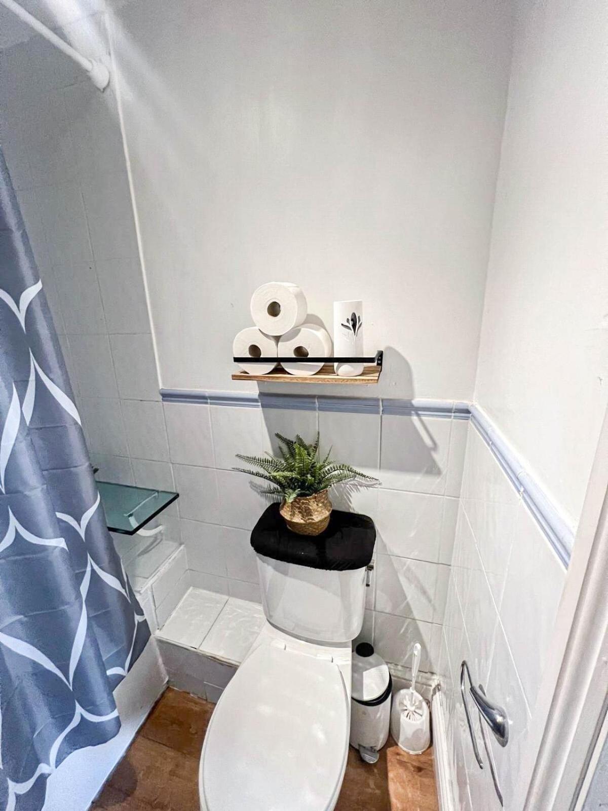 Lovely 1 Bedroom Flat In West Kensington Central London, Shepherd'S Bush Exterior foto