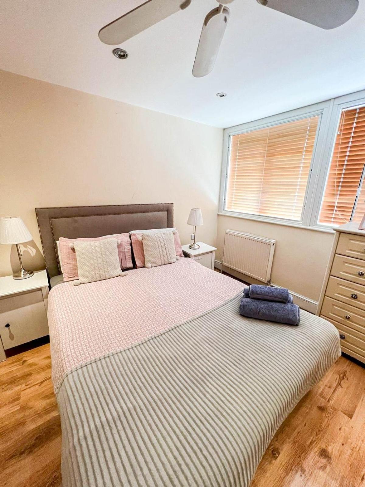 Lovely 1 Bedroom Flat In West Kensington Central London, Shepherd'S Bush Exterior foto